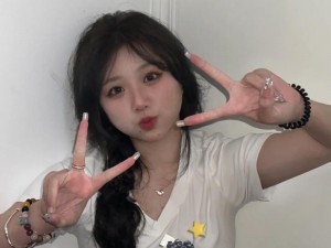 19 岁女 RAPPER 潮水仙踪林，潮流好物尽在这里